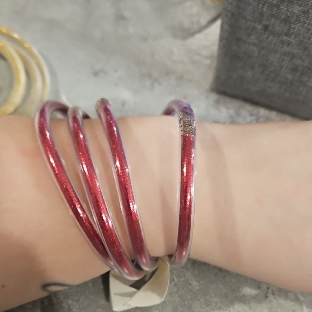 Elegant Red Bangle Set